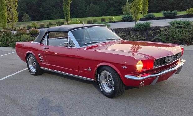 Ford Mustang 1966 rental in Corbin, KY by Jeff | Turo
