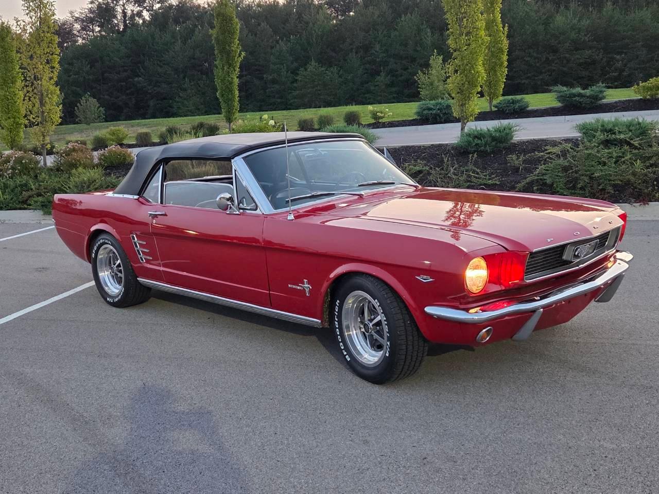 Ford Mustang 1966 rental in Corbin, KY by Jeff | Turo