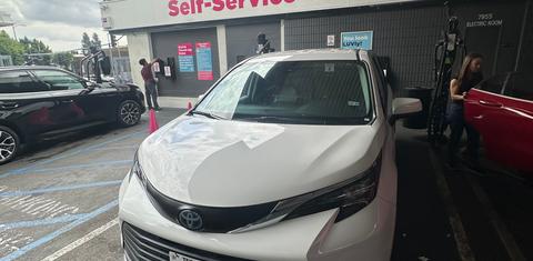 Toyota Sienna 2024