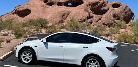 Tesla Model Y 2023
