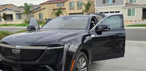 Cadillac Escalade IQL 2026