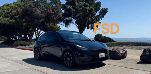Tesla Model Y 2024