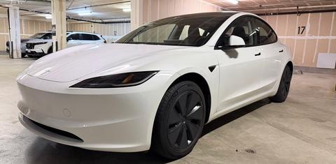 Tesla Model 3 2025