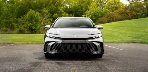 Toyota Camry Hybrid 2025