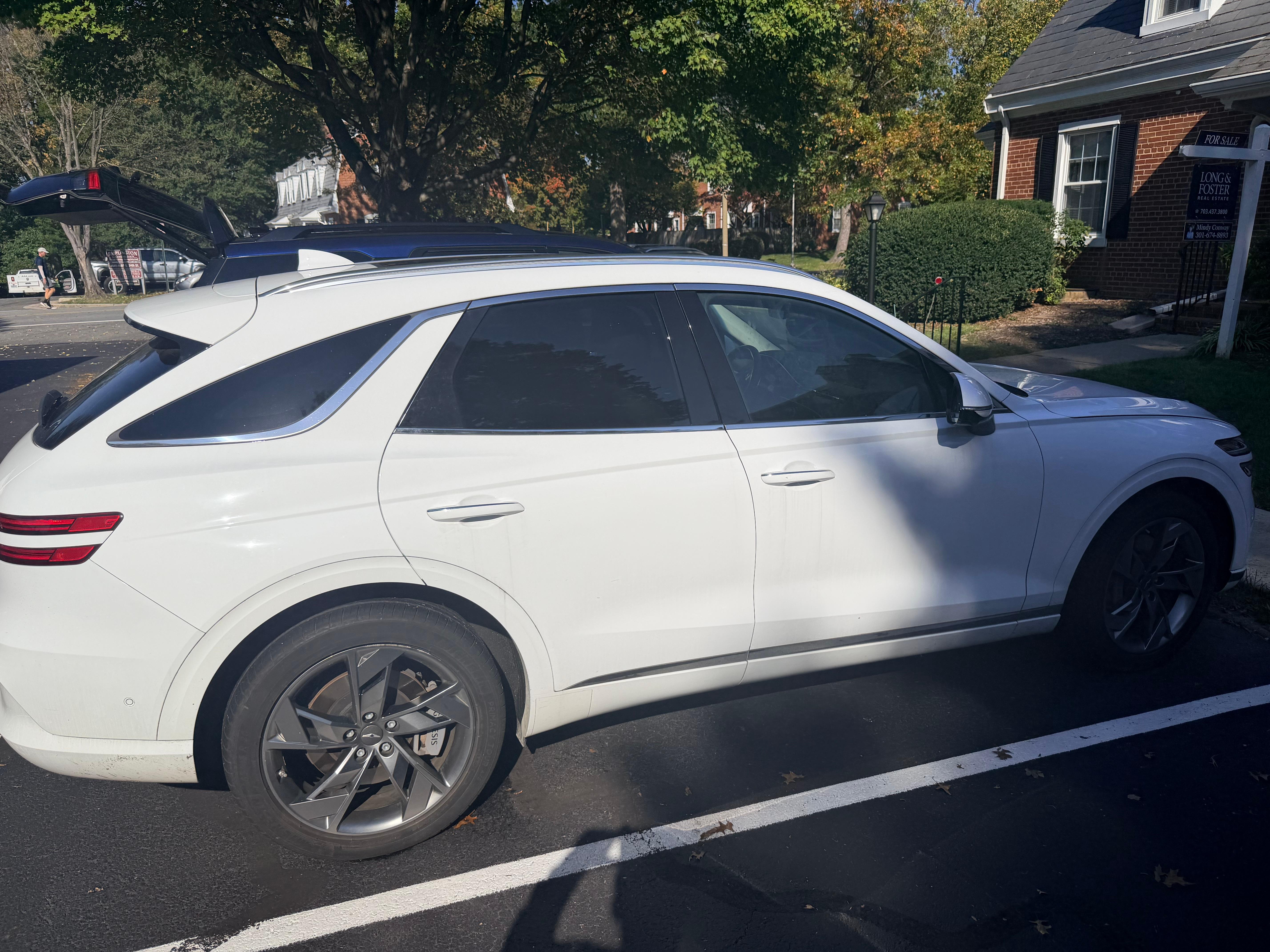 Genesis Electrified GV70 2024 in Arlington, VA