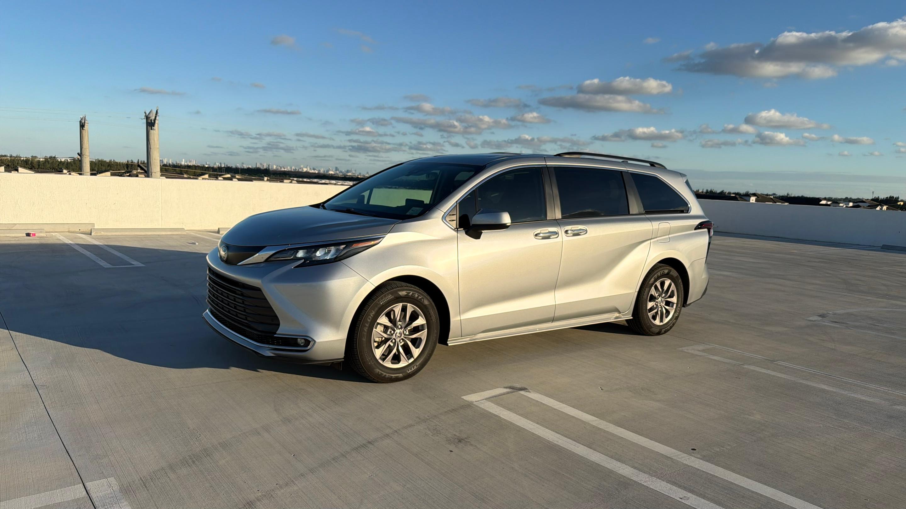 Toyota Sienna 2024 in 