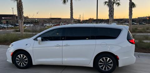 Chrysler Pacifica 2022