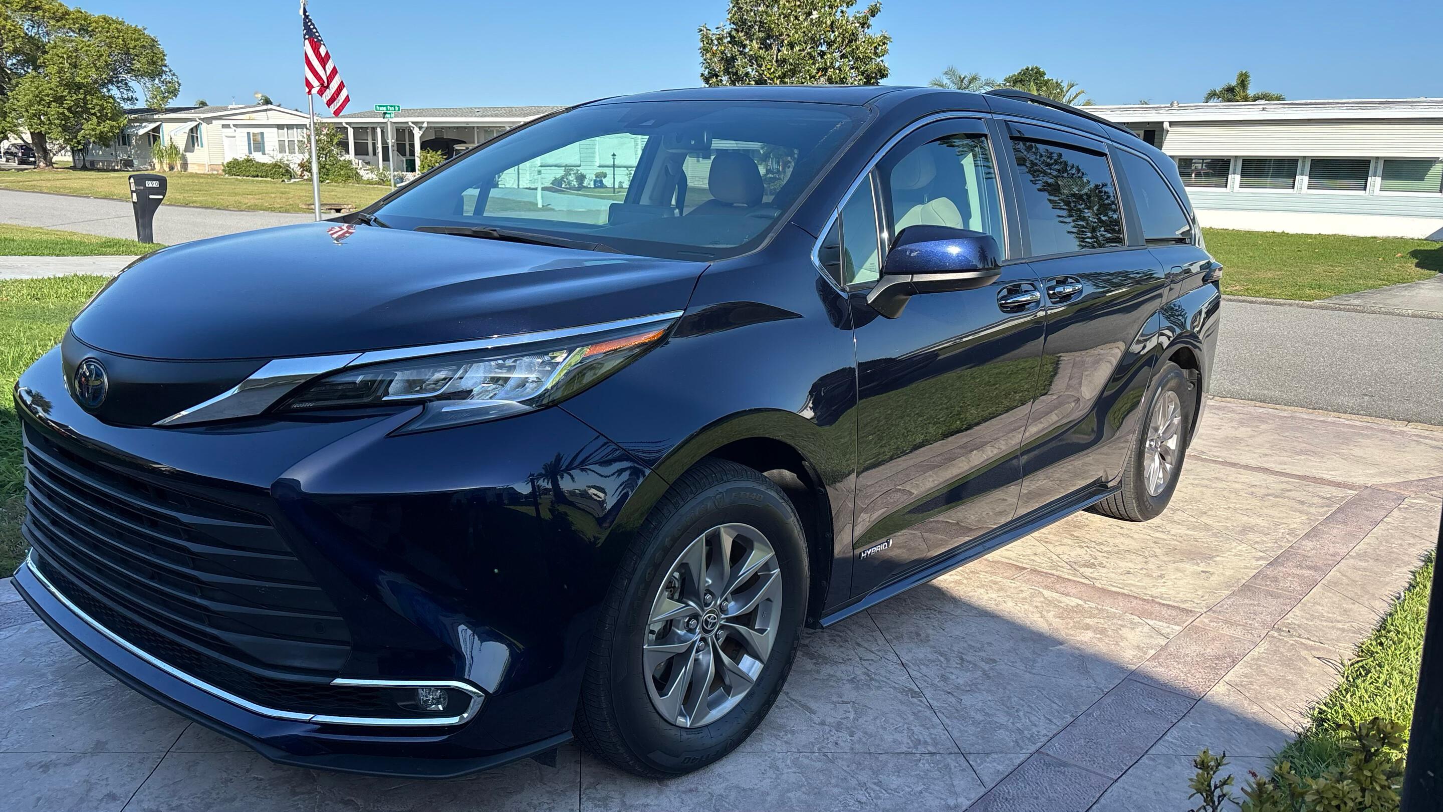 Toyota Sienna 2021 in Sebastian, FL