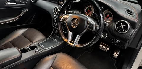 Mercedes-Benz A-CLASS 2015