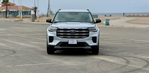 Ford Explorer 2025