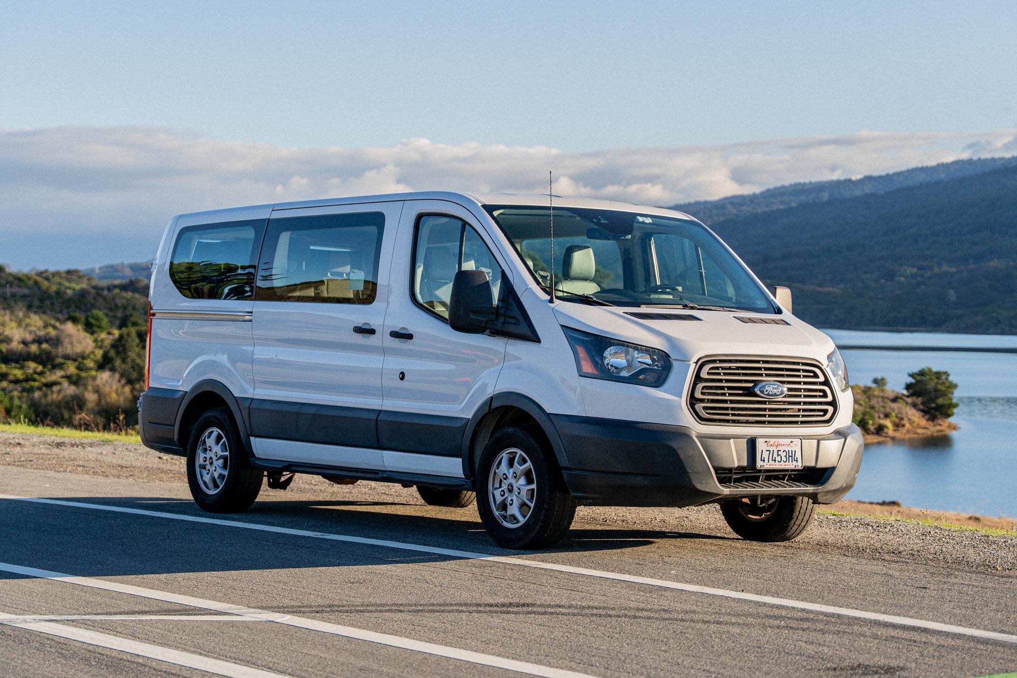 Used 2018 GMC Savana 3500 Passenger Van for sale in Fountain Valley, CA |  #198089-CG, image size:2000x1333