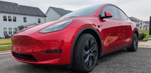 Tesla Model Y 2024