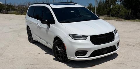 Chrysler Pacifica 2023