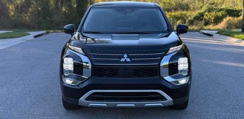 Mitsubishi Outlander PHEV 2023