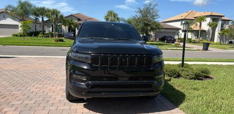 Jeep Grand Wagoneer 2023