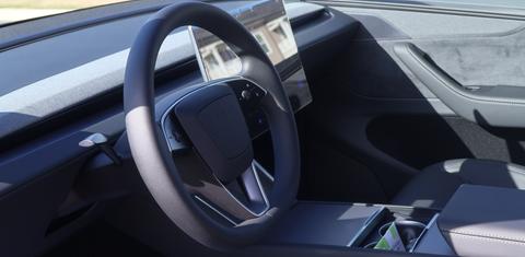 Tesla Model Y 2026