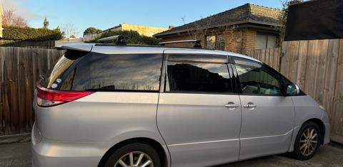 Toyota TARAGO 2015