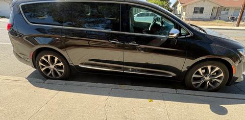 Chrysler Pacifica 2017