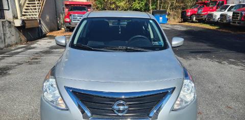 Nissan Versa 2016