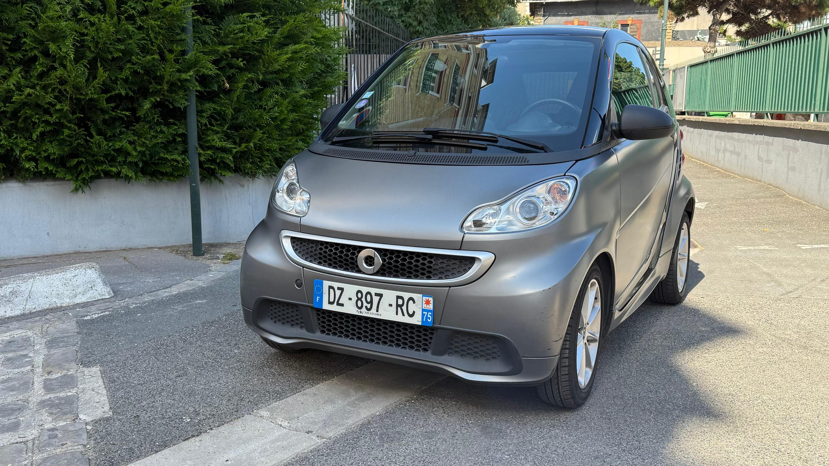 smart FORTWO COUPE 2014 à Asnières-sur-Seine
