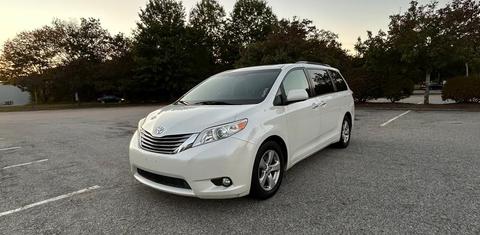 Toyota Sienna 2016
