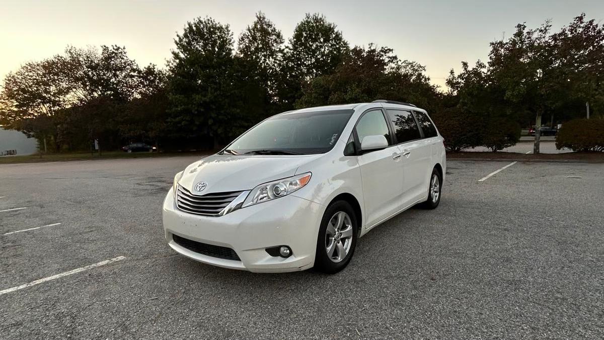 Toyota Sienna 2016 in Foxborough, MA