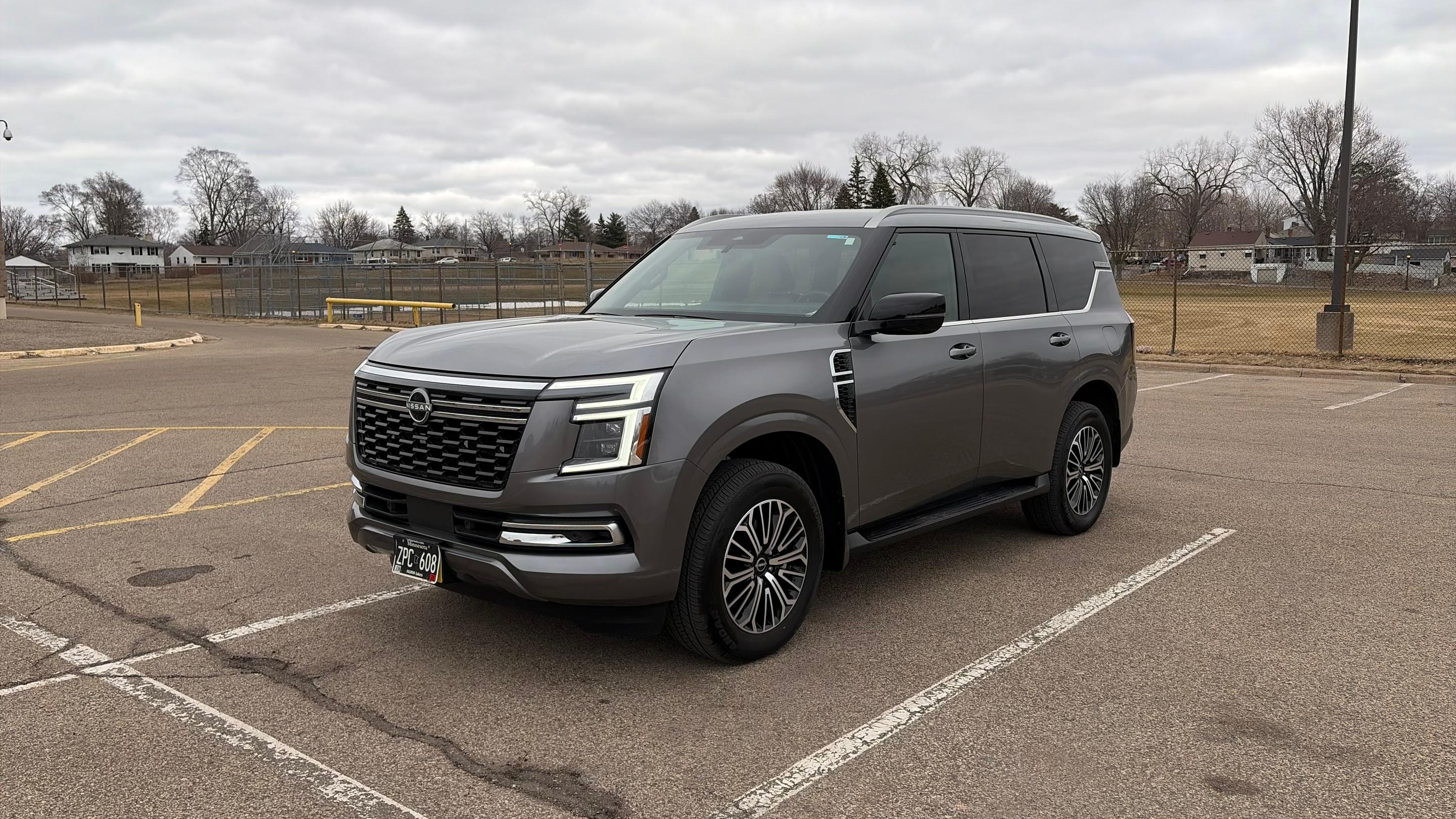 Nissan Armada 2025 in Oakdale, MN