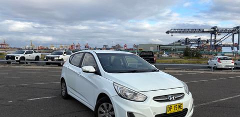 Hyundai ACCENT 2016