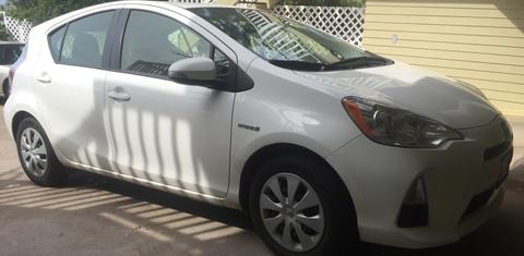 Toyota Prius c 2014