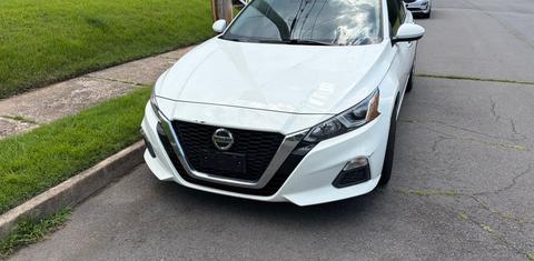 Nissan Altima 2020