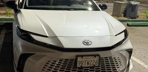 Toyota Camry Hybrid 2025