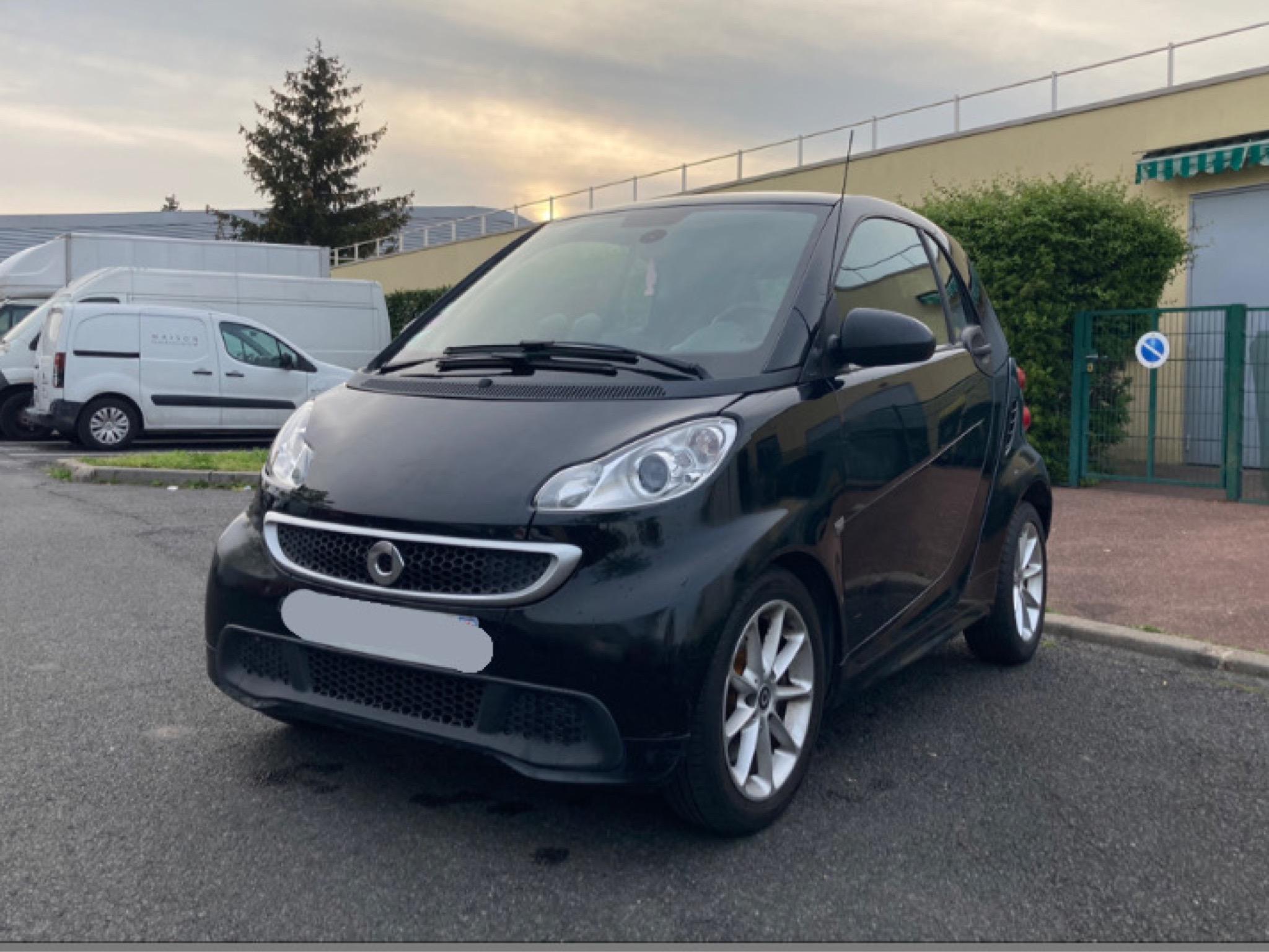 smart FORTWO COUPE 2013 à Paris