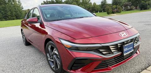 Hyundai Elantra 2024
