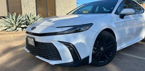 Toyota Camry Hybrid 2025