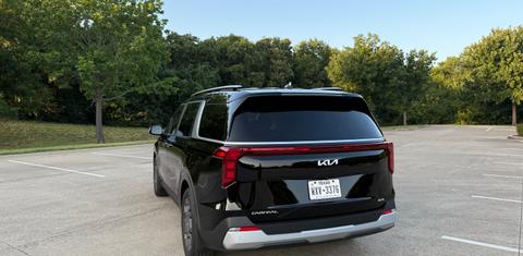 Kia Carnival Hybrid 2025