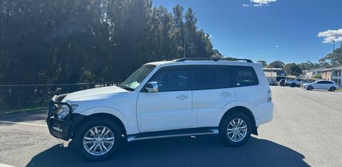 Mitsubishi PAJERO 2019