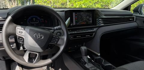 Toyota Camry Hybrid 2025