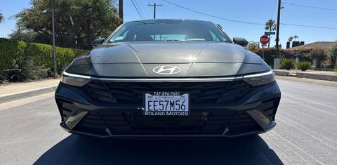 Hyundai Elantra Hybrid 2025