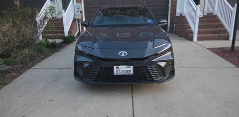 Toyota Camry Hybrid 2026