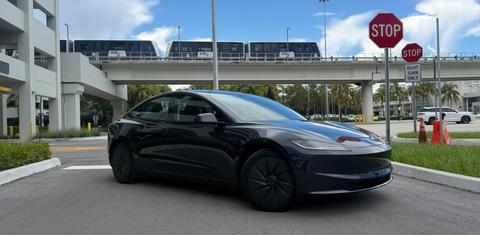 Tesla Model 3 2025