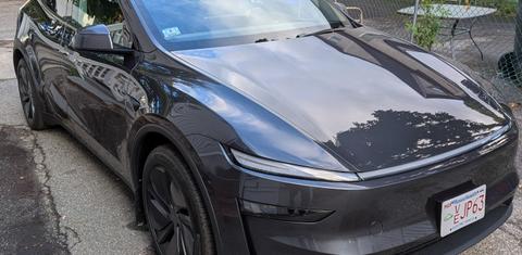 Tesla Model Y 2026