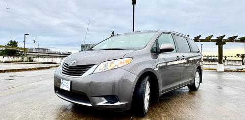 Toyota Sienna 2013