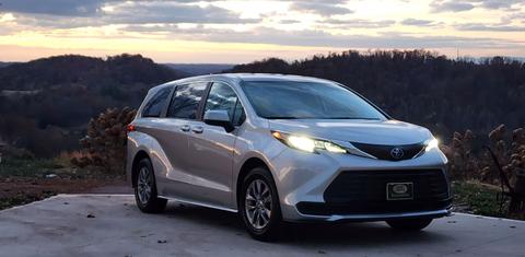Toyota Sienna 2023