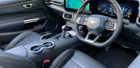 Ford MUSTANG 2024