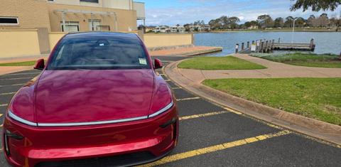 Tesla MODEL Y 2026