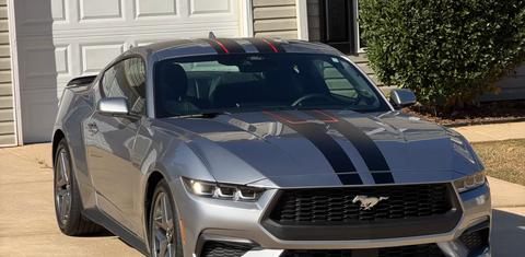 Ford Mustang 2024