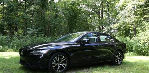 Volvo S60 2025