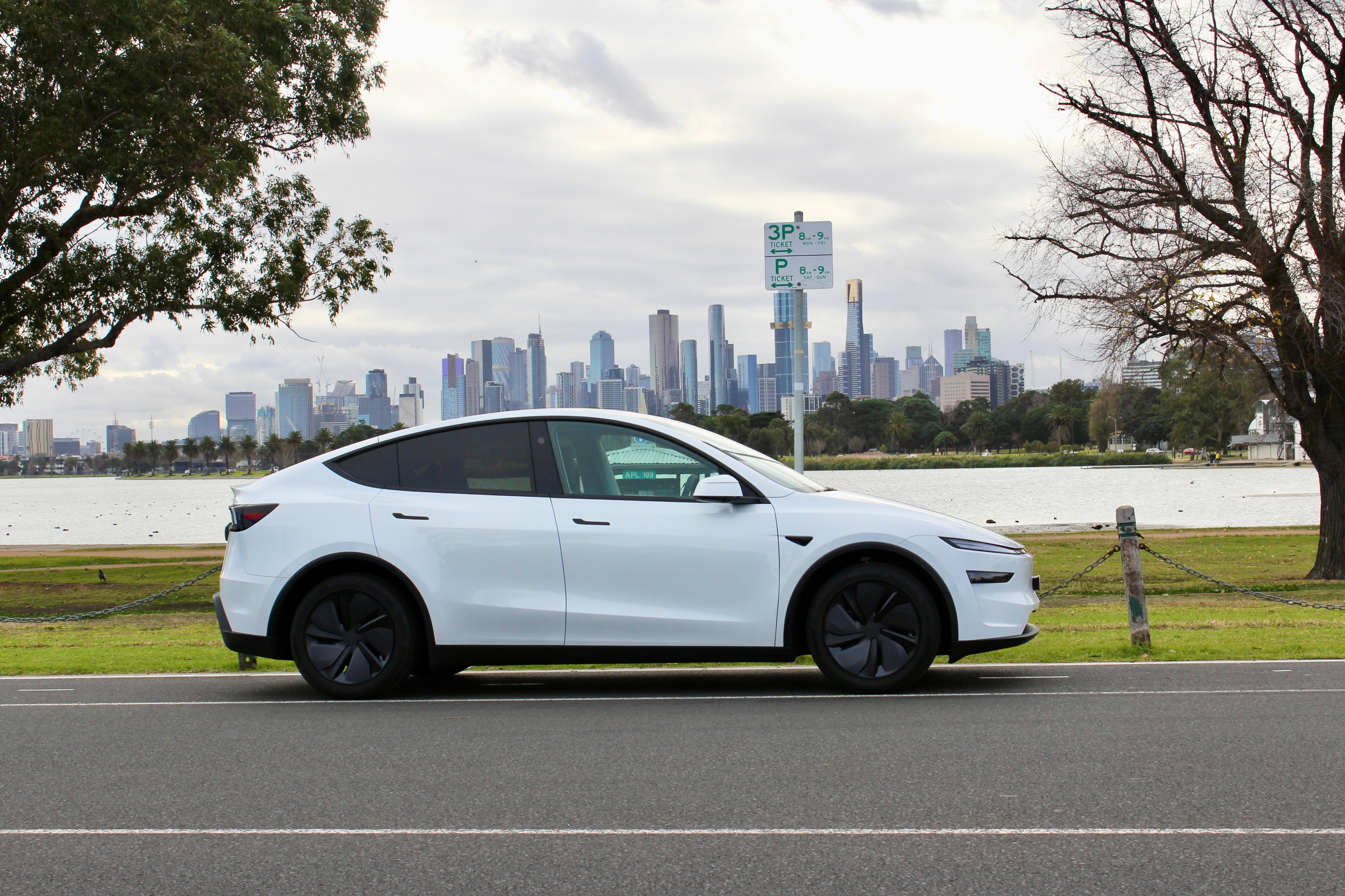 Tesla MODEL Y 2025 in Melbourne