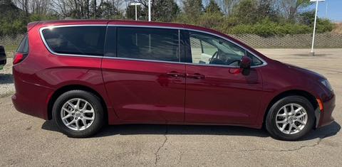 Chrysler Voyager 2023