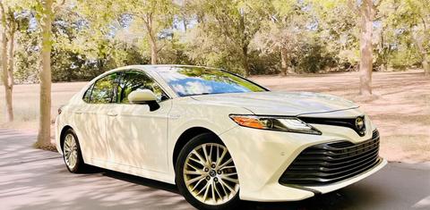 Toyota Camry Hybrid 2019